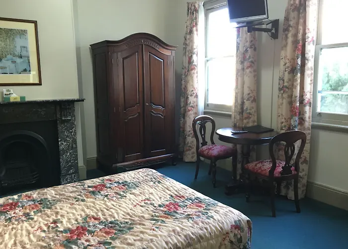 Avonmore On The Park Boutique Hotel
